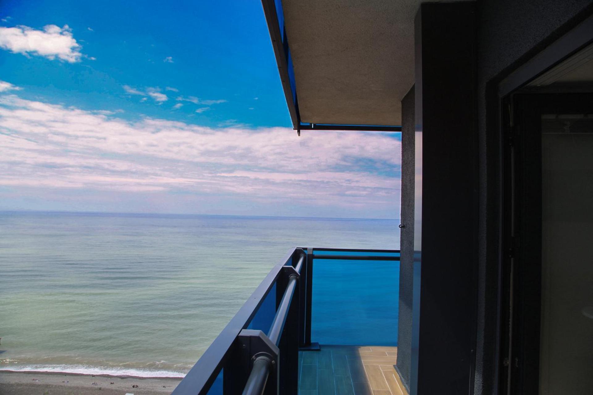 Orbi City Hotel With Sea View Batumi Eksteriør billede
